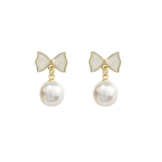 Elegant Bow and Bead Earring